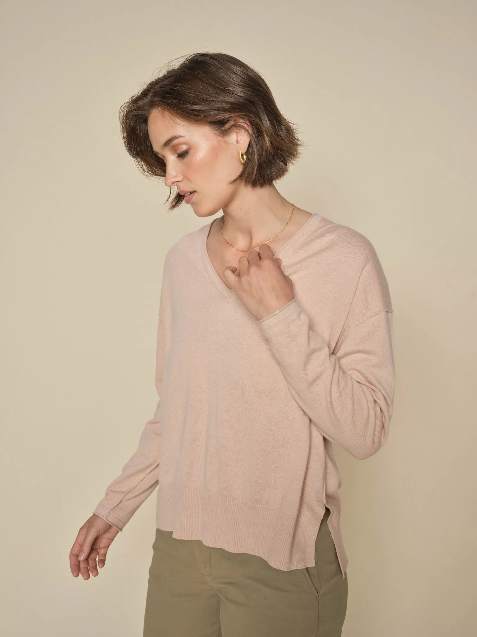 MMTani V-neck Knit