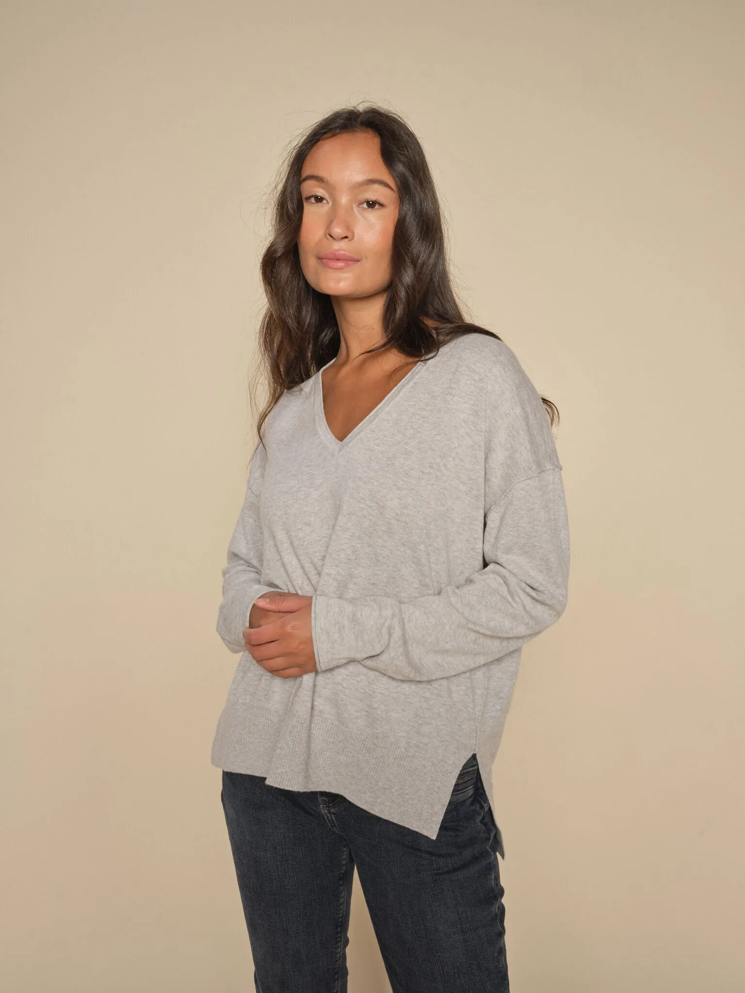 MMTani V-neck Knit